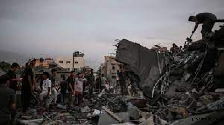 İsrail Cibaliye Mülteci Kampı'nı vurdu: En az 50 ölü